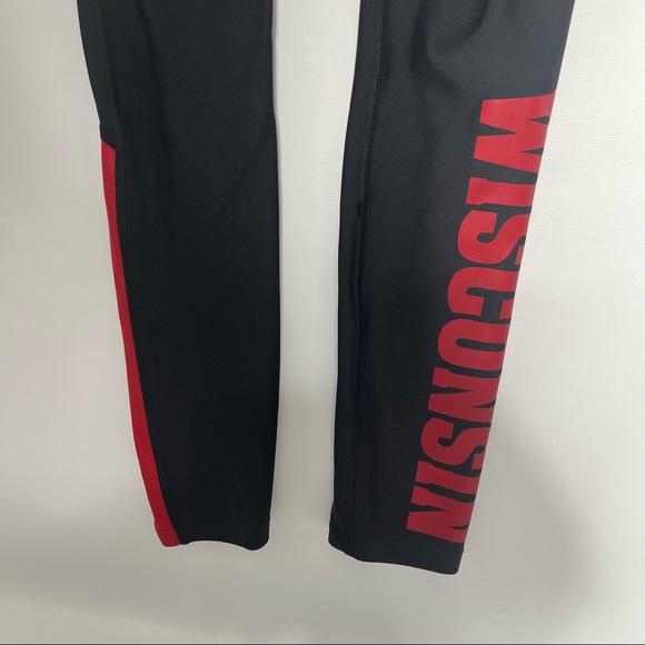 28) Under Armour Black & Red Wisconsin Badger Athletic Workout Tights Legging XS - Picture 9 of 12